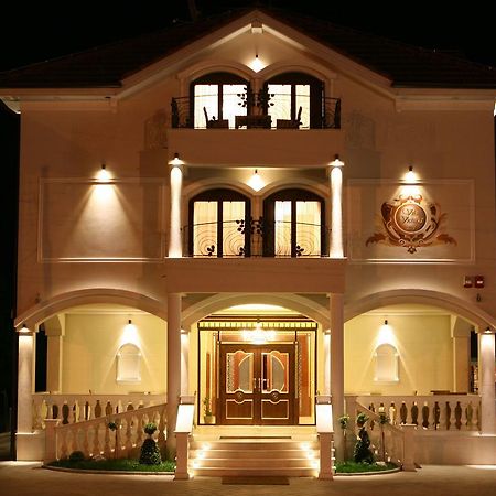 Hotel Villa Viktorija Баня-Лука Экстерьер фото