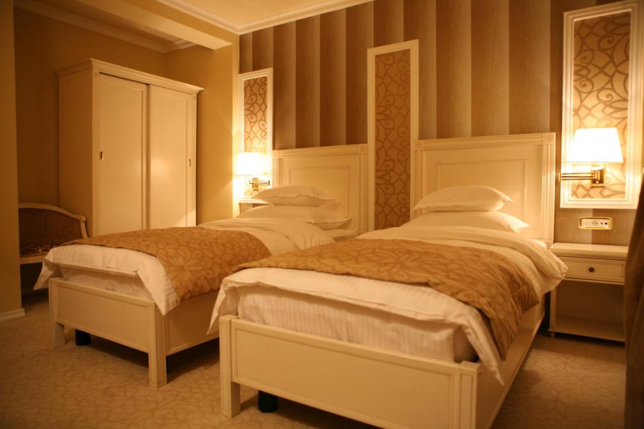 Hotel Villa Viktorija Баня-Лука Экстерьер фото