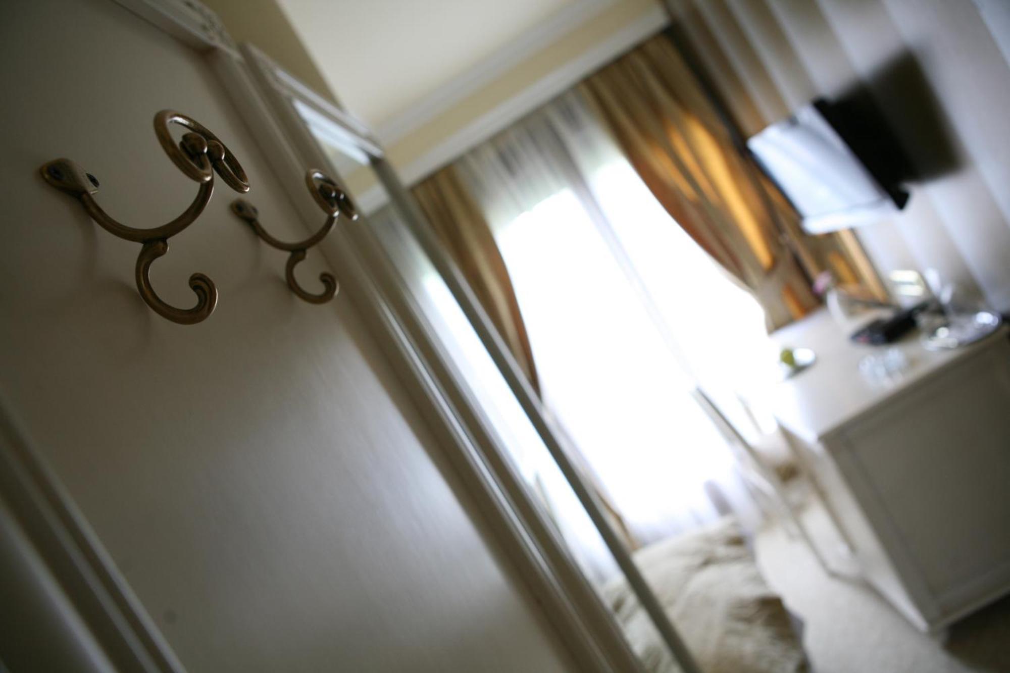 Hotel Villa Viktorija Баня-Лука Экстерьер фото