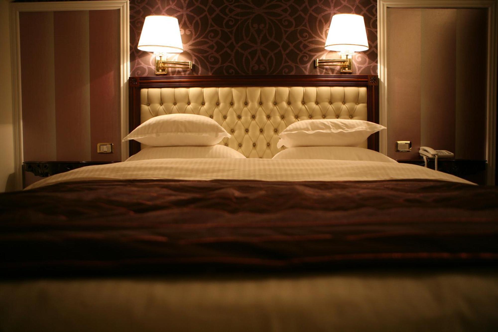 Hotel Villa Viktorija Баня-Лука Экстерьер фото