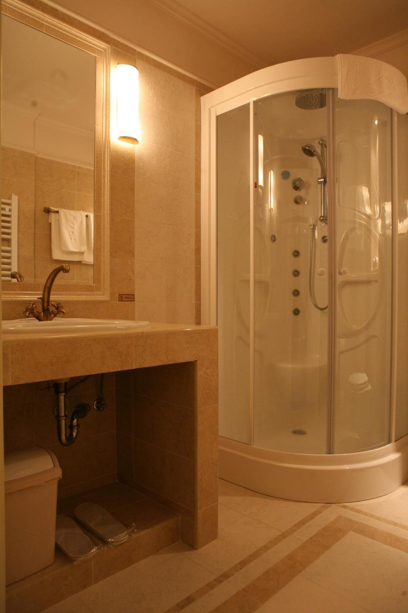 Hotel Villa Viktorija Баня-Лука Экстерьер фото