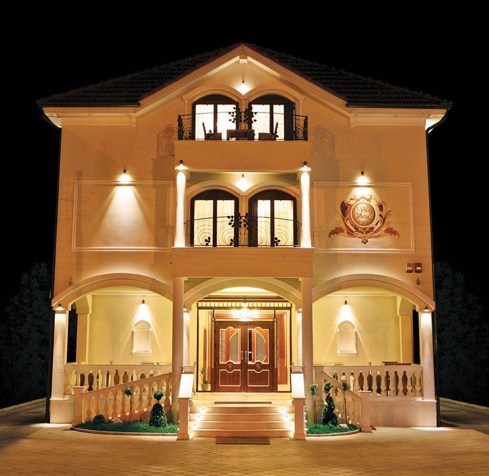 Hotel Villa Viktorija Баня-Лука Экстерьер фото